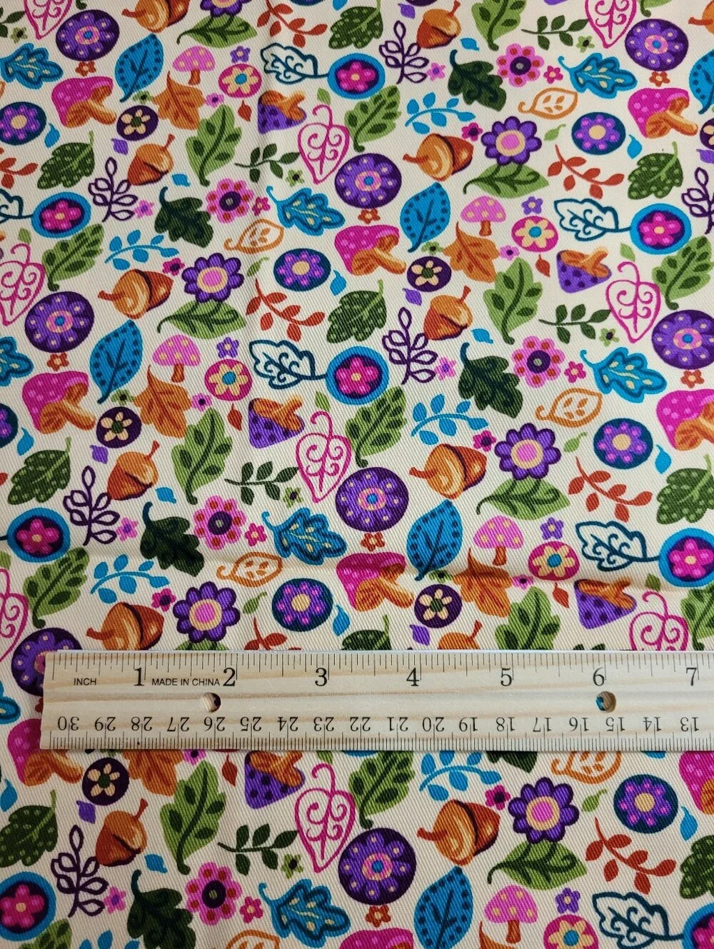 Sewing Fabric Mushrooms Acorns Leaves Unbranded 1 Yard (1498)